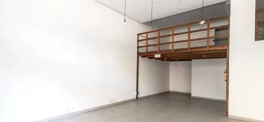 Imagem Loja com 68,02m² no bairro Santana