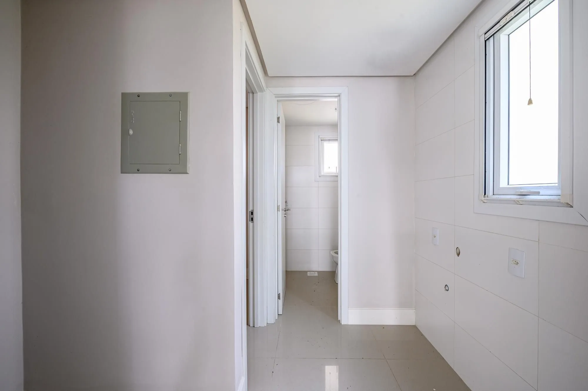 Imagem Sobrado em condomínio no bairro Tristeza de 3 dormitórios / suítes e 2 vagas