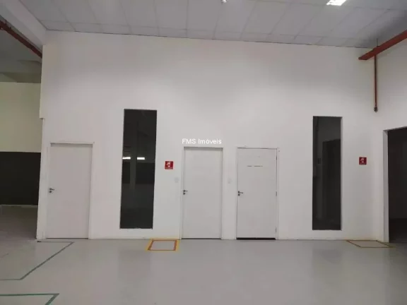 Imagem Galpão com 2149m² em São Bernardo do Campo.