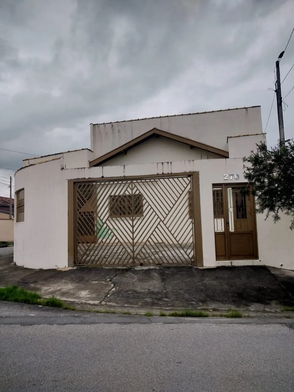 Foto do imóvel Casa à venda 3 Quartos, 1 Suite, 2 Vagas, 156M², Residencial Comercial Vila Verde, Pindamonhangaba - SP
