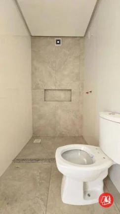Imagem No Jardim Botânico, 3 dormitórios, 2 vagas e infraestrutura.
