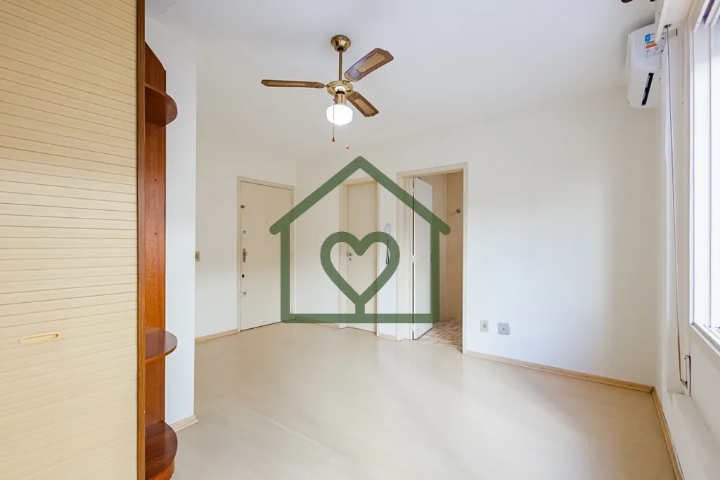 Imagem Studio funcional, com 27 m² de área privativa, semi-mobiliado, possui cozinha com armário e pia i...