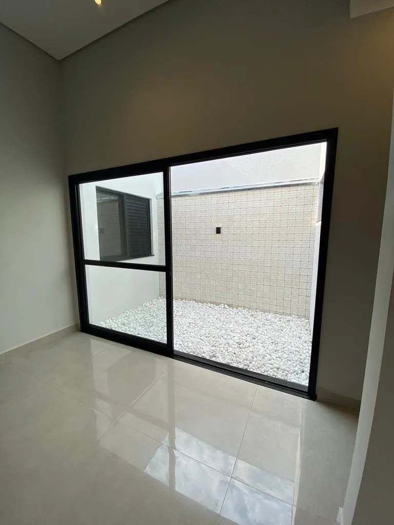 Imagem Casa à venda 3 Quartos, 1 Suite, 2 Vagas, Residencial Vila Romana, Pindamonhangaba - SP