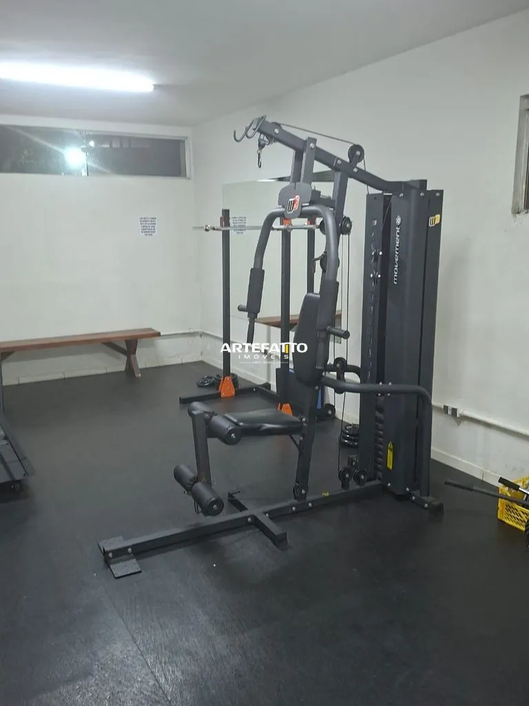 Imagem São 84,55 mt2, divididos da seguinte forma: 4 quatros e 3 banheiros