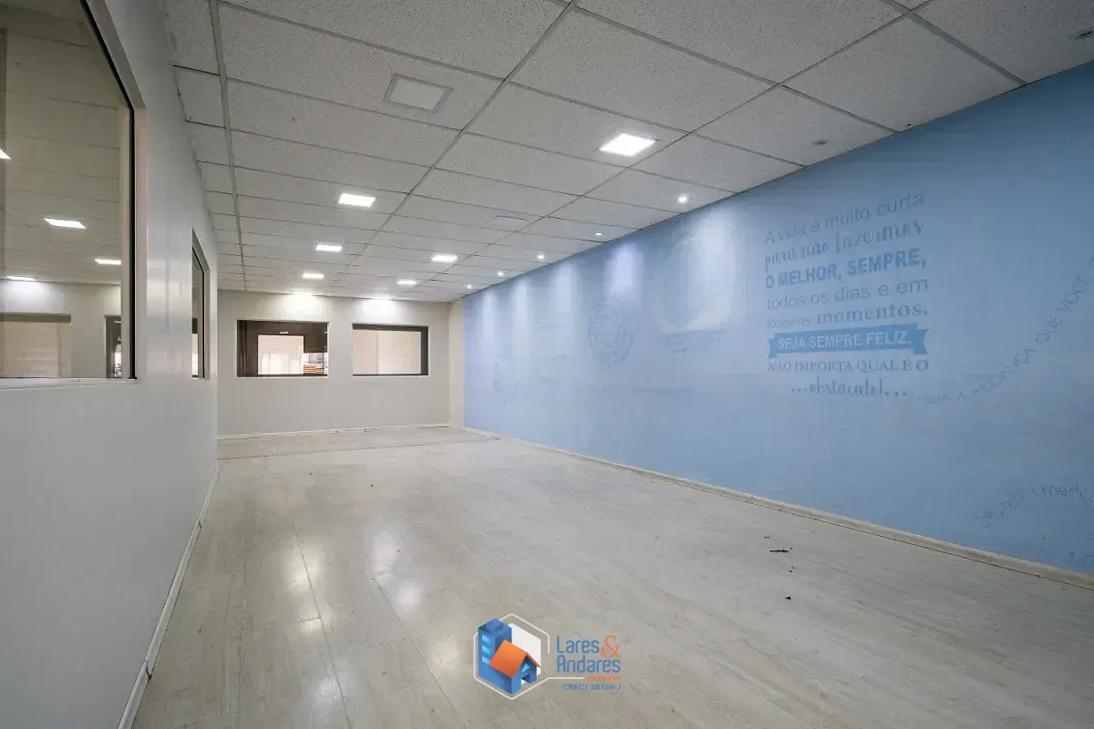 Foto do imóvel Casa comercial para venda em Cambuci, 619m² em Rua Gama Cerqueira
