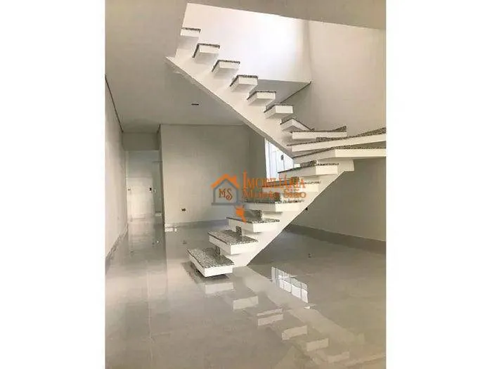 Imagem Sobrado com 3 dormitórios à venda, 157 m² por R$ 1.250.000,00 - Vila Milton - Guarulhos/SP