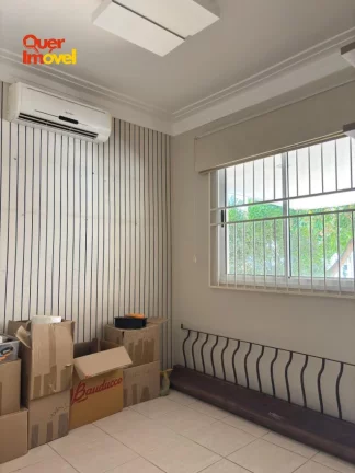 Imagem Imperdível oportunidade! Casa em condomínio à venda em Ribeirão Preto-SP, Vila do Golf. 2 quartos, 1 suíte, 2 salas, 3 banheiros, 2 vagas, 120m².