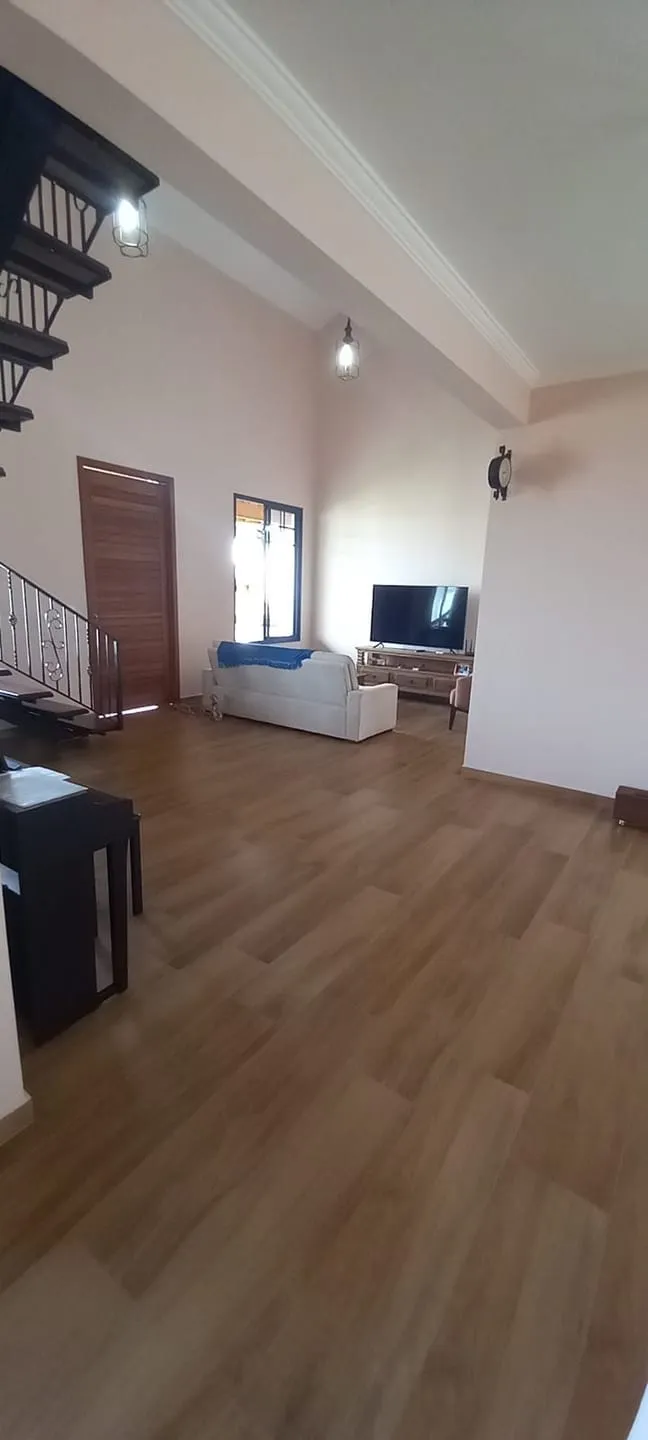 Imagem Casa à venda 4 Quartos, 1 Suite, 3 Vagas, 381M², Jardim Independência, Taubaté - SP