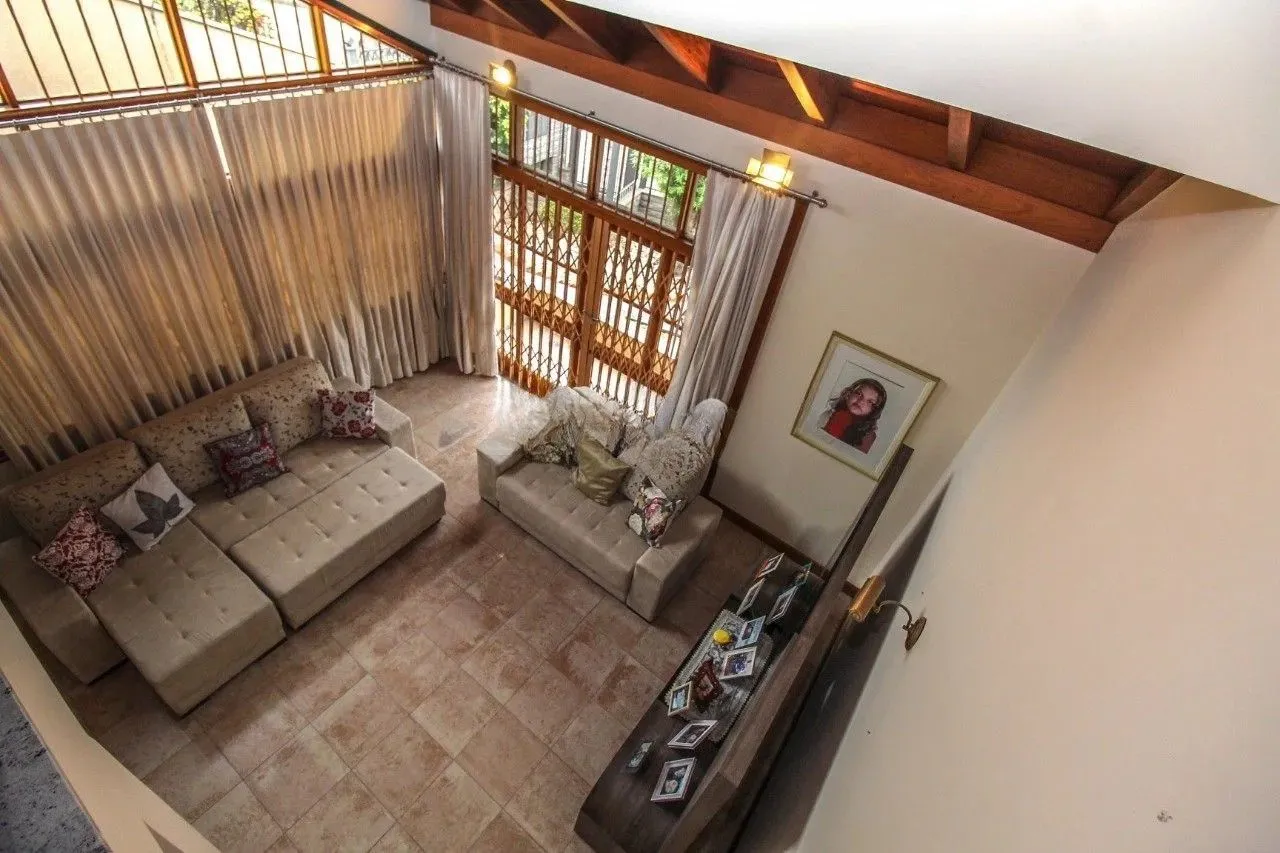 Imagem Casa 612m² - 3 suíte, 8 vagas no bairro Medianeira