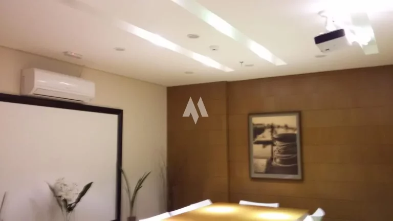 Imagem Sala Comercial Valongo em frente ao porto e ao Hotel Ibis