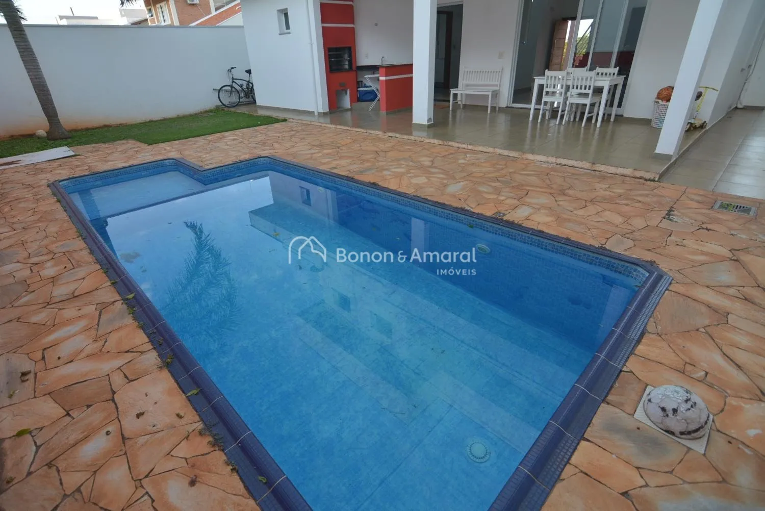 Imagem Casa à venda no Condomínio Manacás, bairro Betel, em Paulínia.