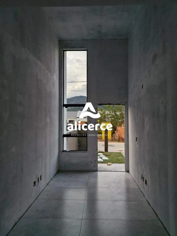 Imagem Casa Geminada à venda l 2 Dormitórios l 45m² l Bela Vista - Palhoça/SC