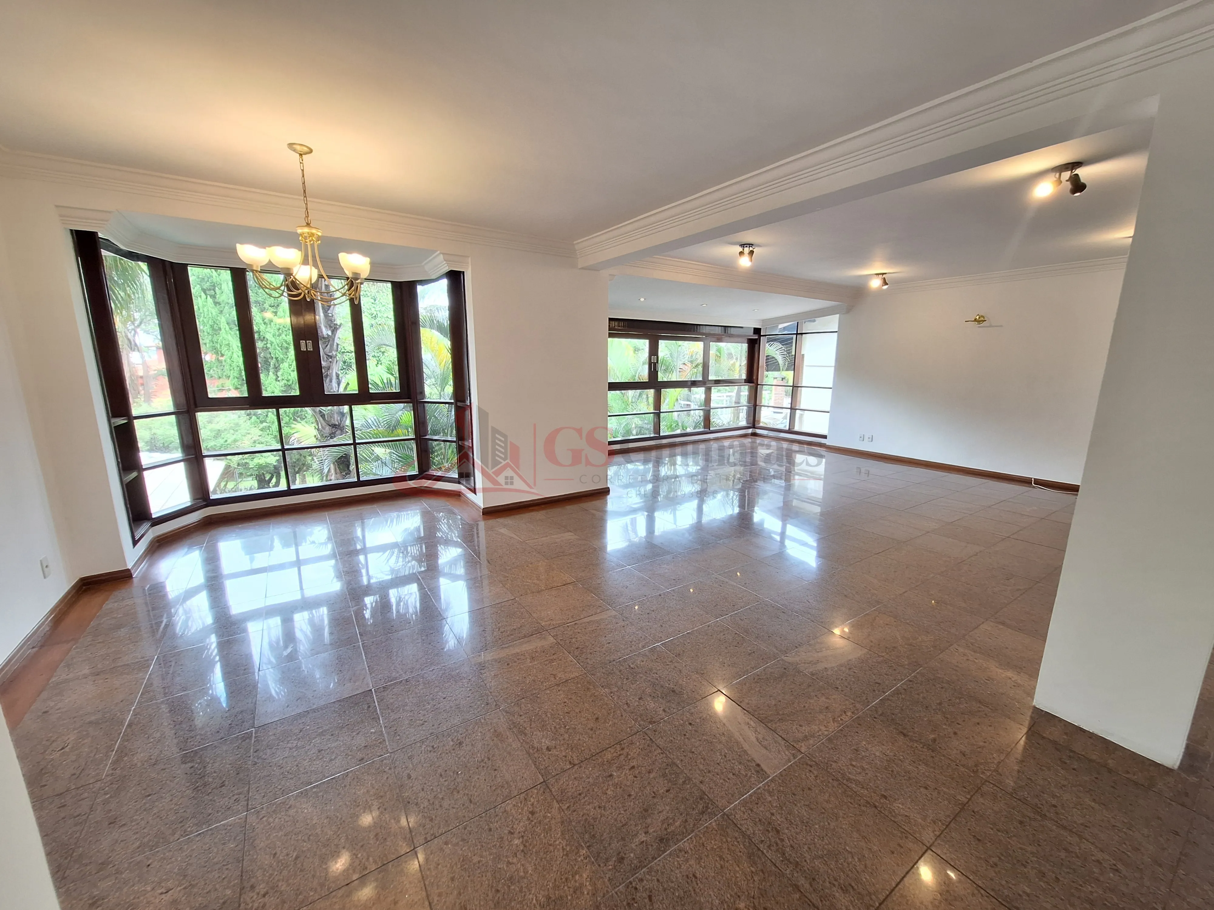 Imagem Casa no Residencial 10 - 421,06 m², 1 dormitório | Alphaville