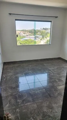 Imagem LOCAÇÃO DE SOBRADO NO CONDOMÍNIO ARUJÁ V, EM ARUJÁ/SP, 300m² com 3 quartos, suíte. CONSULTE-NOS.