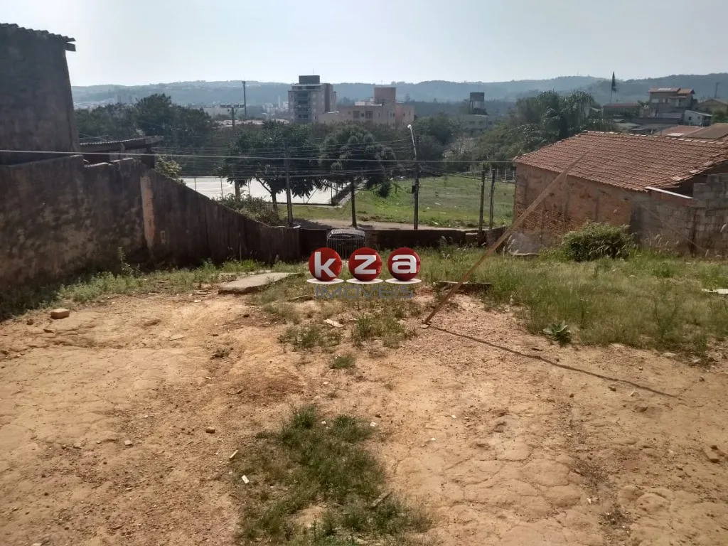 Imagem Imperdível: Casa à venda em Valinhos-SP no Jardim Maracanã! 2 quartos, 1 banheiro, 50m² de área!