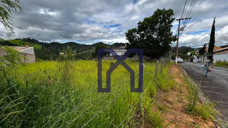 Imagem Terreno à venda, 730 m² por R$ 650.000,00 - Pinheirinho - Itajubá/MG