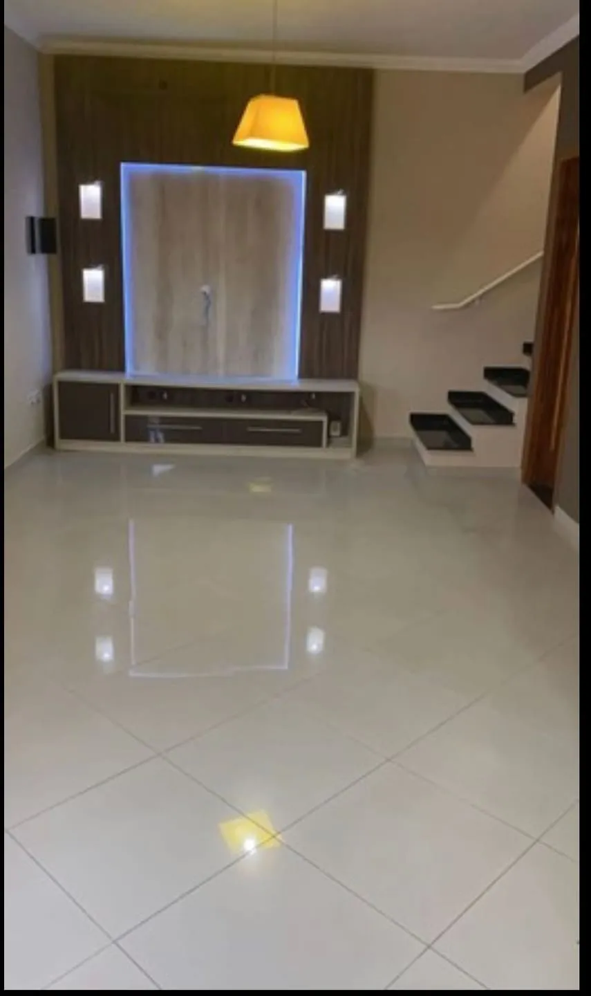 Imagem Casa à venda 2 Suites, 4 Vagas, Vila Albina, Taubaté - SP