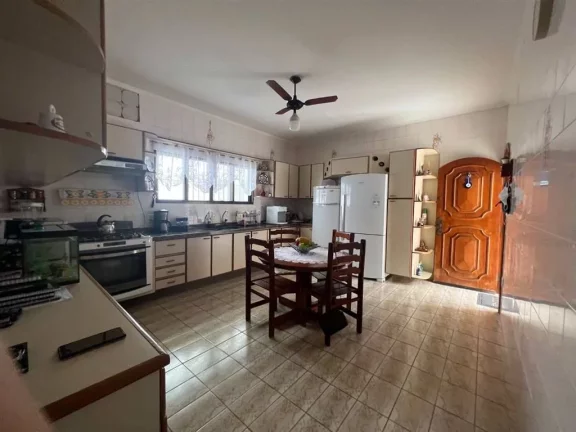 Imagem Casa com 6 dorms, Canto do Forte, Praia Grande - R$ 1.45 mi, Cod: 809