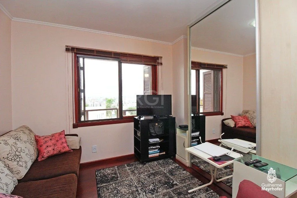Imagem Casa Condominio para Venda - 324.7m², 3 dormitórios, sendo 1 suites, 4 vagas - Menino Deus