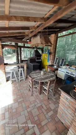 Imagem Casa Rústica em Garopaba-SC: 3 Suítes, Vista Panorâmica, Jacuzzi e 3000m² de Terreno
