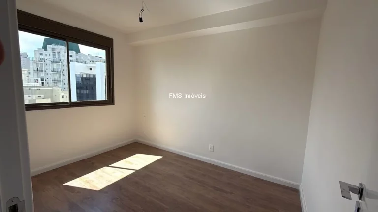 Imagem Apartamento à venda na Vila Mariana, São Paulo-SP: 2 quartos, 1 suíte, 2 salas, 2 banheiros, 1 vaga de garagem, 62m².