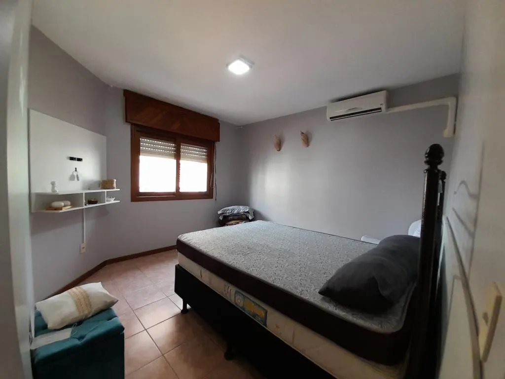 Imagem Apartamento 2Dórmitórios dependência - Bairro Zona Nova