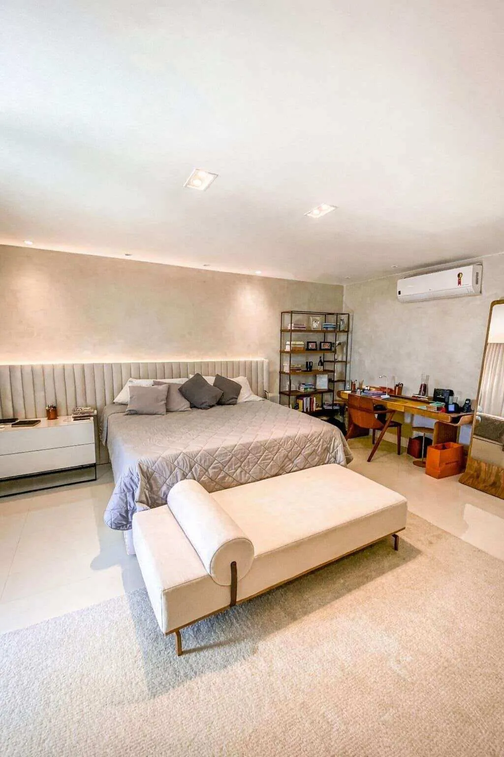Imagem Casa de condomínio para alugar em Rio de Janeiro, Barra da Tijuca, com 5 quartos, 604m2