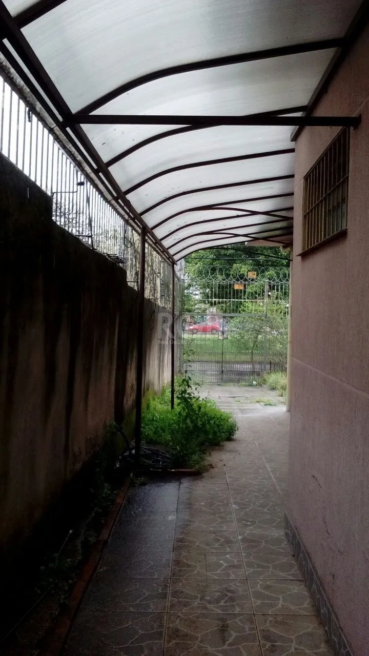 Imagem Casa para Venda - 78.39m², 3 dormitórios, Partenon