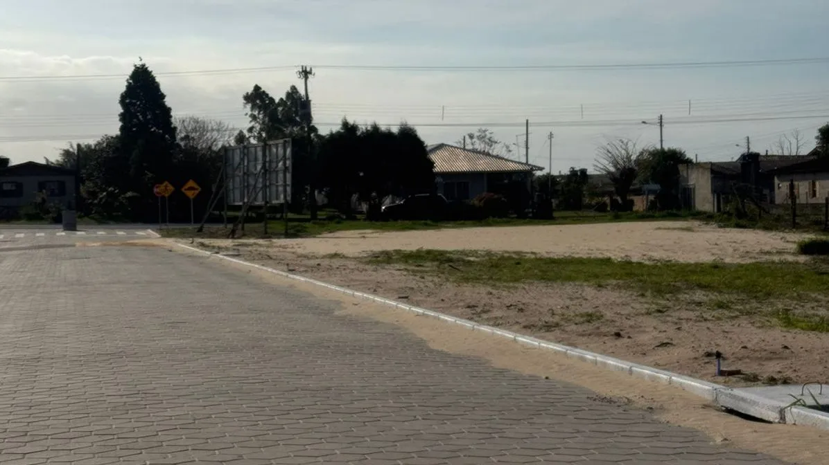 Lote à venda em Balneário Gaivota, Lagoa de Fora, 300m2 em Rua Santino Elias Silvano