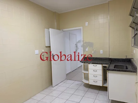 Imagem Apartamento amplo de 1 dormitório, condomínio baixo, vaga de garagem garantida e excelente localização.