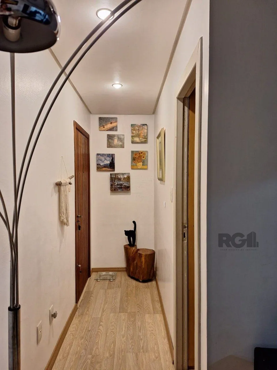 Imagem Apartamento de quatro dormitórios e uma vaga de garagem no bairro Bom Fim em Porto Alegre.