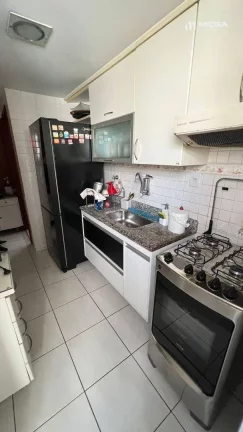 Imagem Apartamento com 2 Quartos à venda, 79 m² por R$ 900.000 - Praia do Canto - Vitória/ES