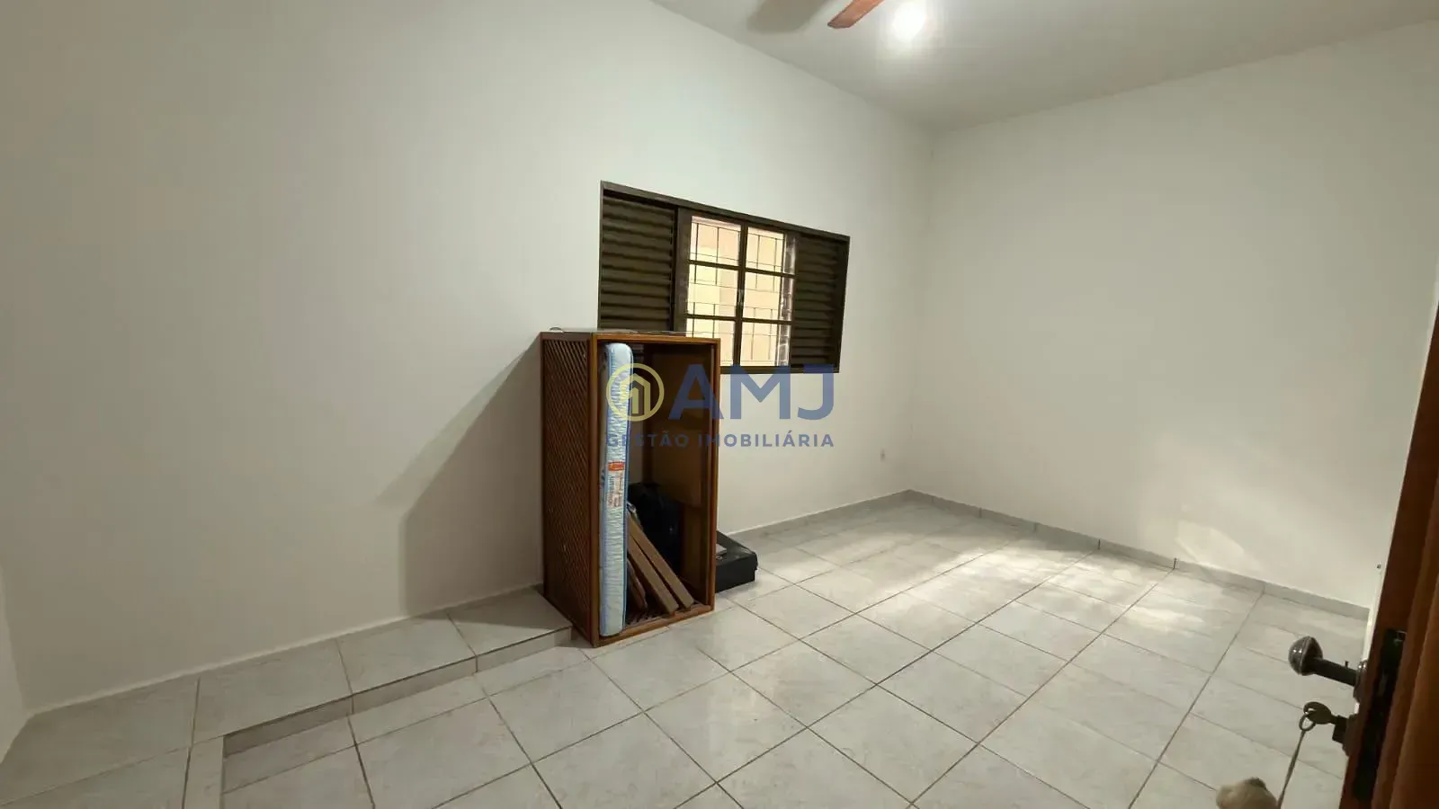 Imagem SOBRADO AMPLO À VENDA | VILA LUCY - GOIÂNIA