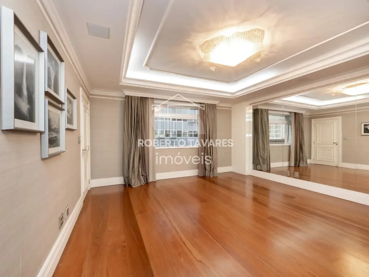 Imagem Apartamento com 392m² área útil - 3 dormitórios (3 suítes) c/ varanda integrada ao living - 1 escritório - 5 banheiros (1 lavabo) - 1 vaga c/ manobrista.