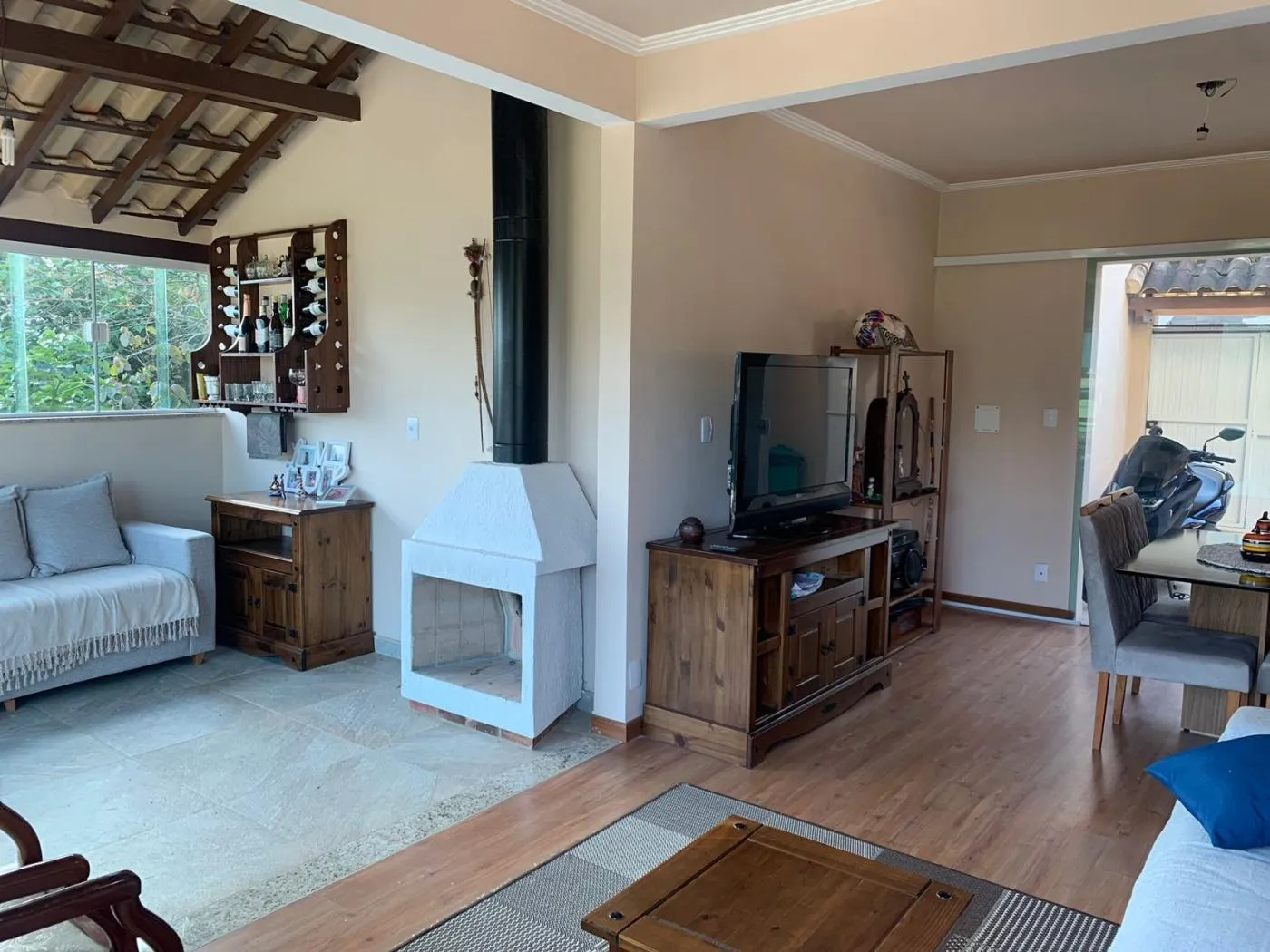 Imagem Casa para Venda em Petrópolis / RJ no bairro Valparaíso
