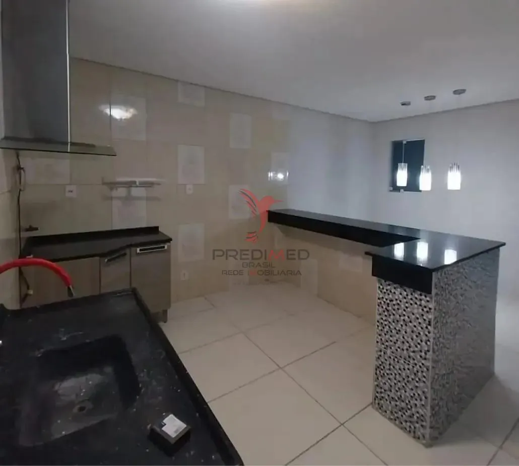 Imagem Ótima casa com piscina na Cohab em Guaratinguetá/SP