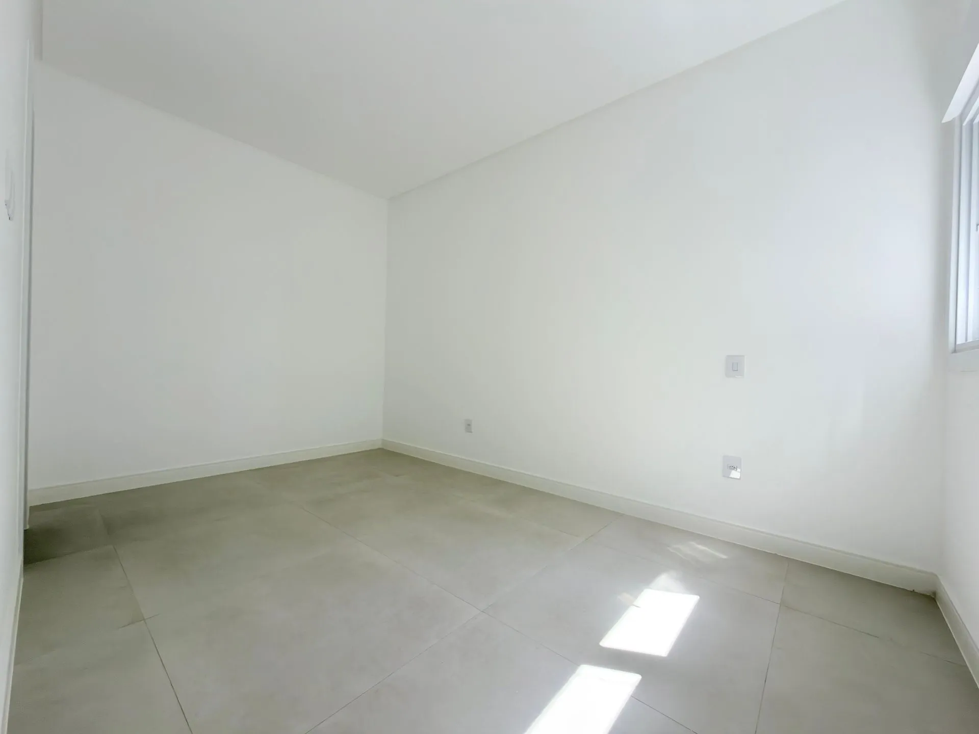 Imagem Apartamento à venda em Capão da Canoa, Zona Nova, com 1 quarto, 52,2m2
