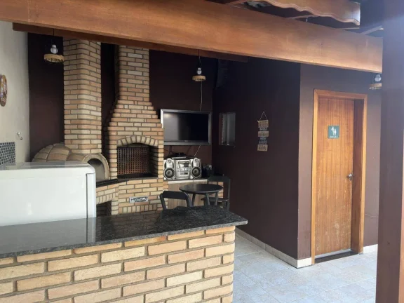 Imagem Sobrado Alto Padrão em Localização Privilegiada 350 m² 4 Dormitorios