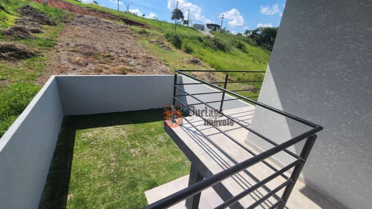 Imagem Sobrado com 3 dormitórios à venda, 105 m² por R$ 650.000,00 - Santa Martha - Bom Jesus dos Perdões/SP