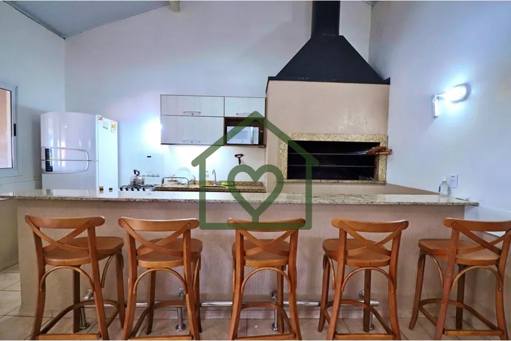 Imagem Casa no condomínio Oxford Houses com 163 m2 distribuídos em 3 dormitórios sendo 1 suíte living p...