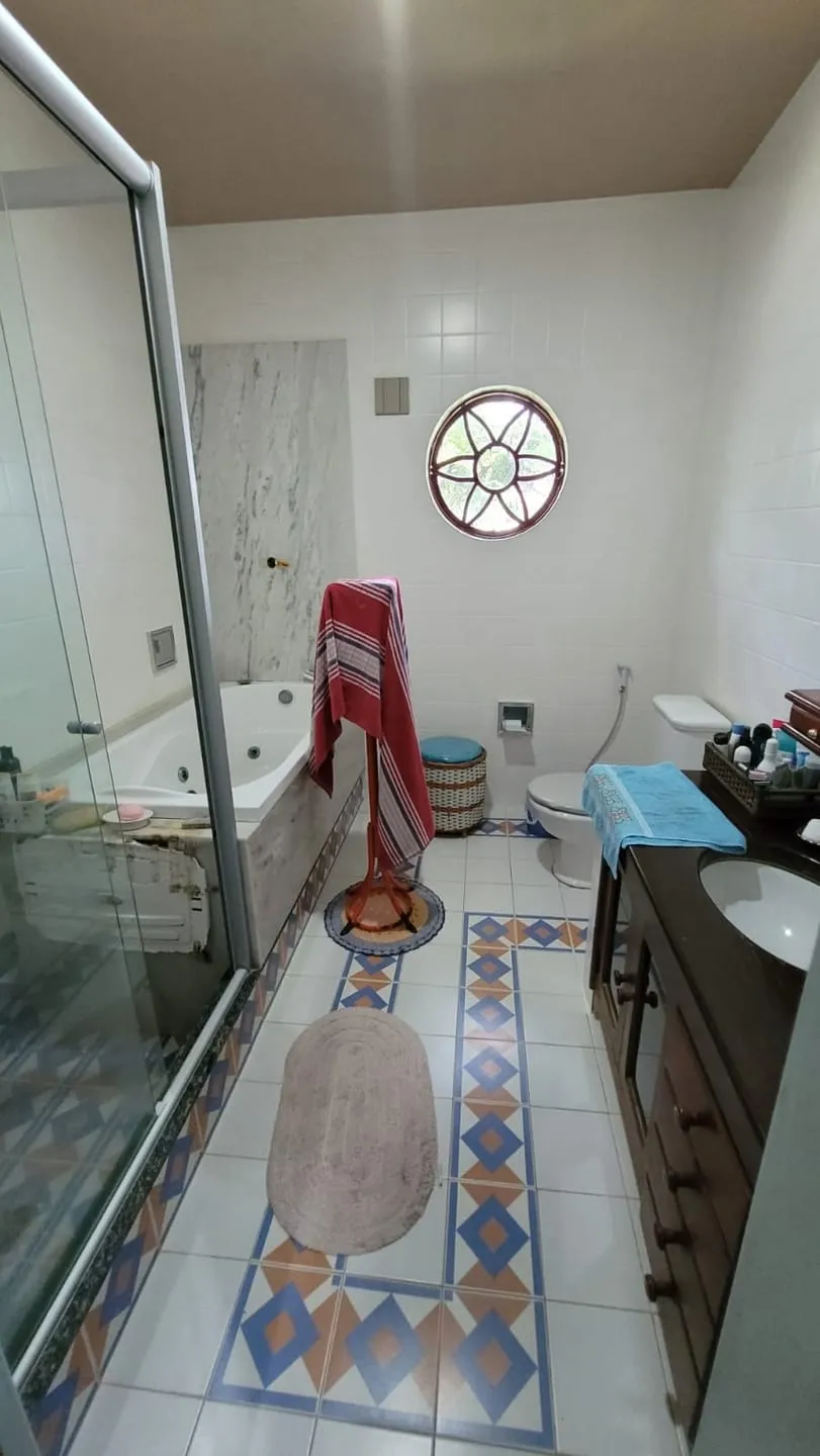 Imagem Casa para Locação 5 Quartos, 3 Suites, 3 Vagas, 350M², Bela Vista, Pindamonhangaba - SP