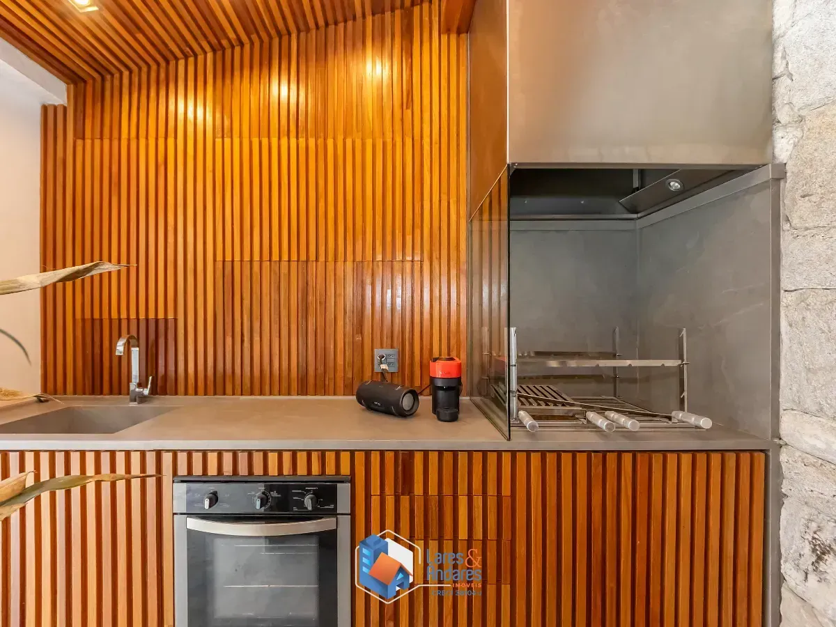 Imagem Casa no condomínio Condominio Vila Verde para venda com 5 quartos, sendo 4 suítes, 550m²