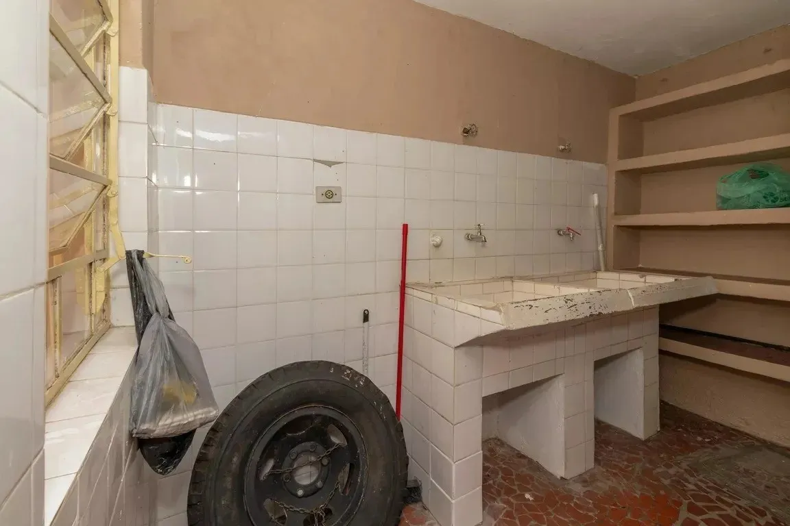 Imagem Casa para Venda em São Paulo, Vila Anglo Brasileira, 3 dormitórios, 1 banheiro, 3 vagas