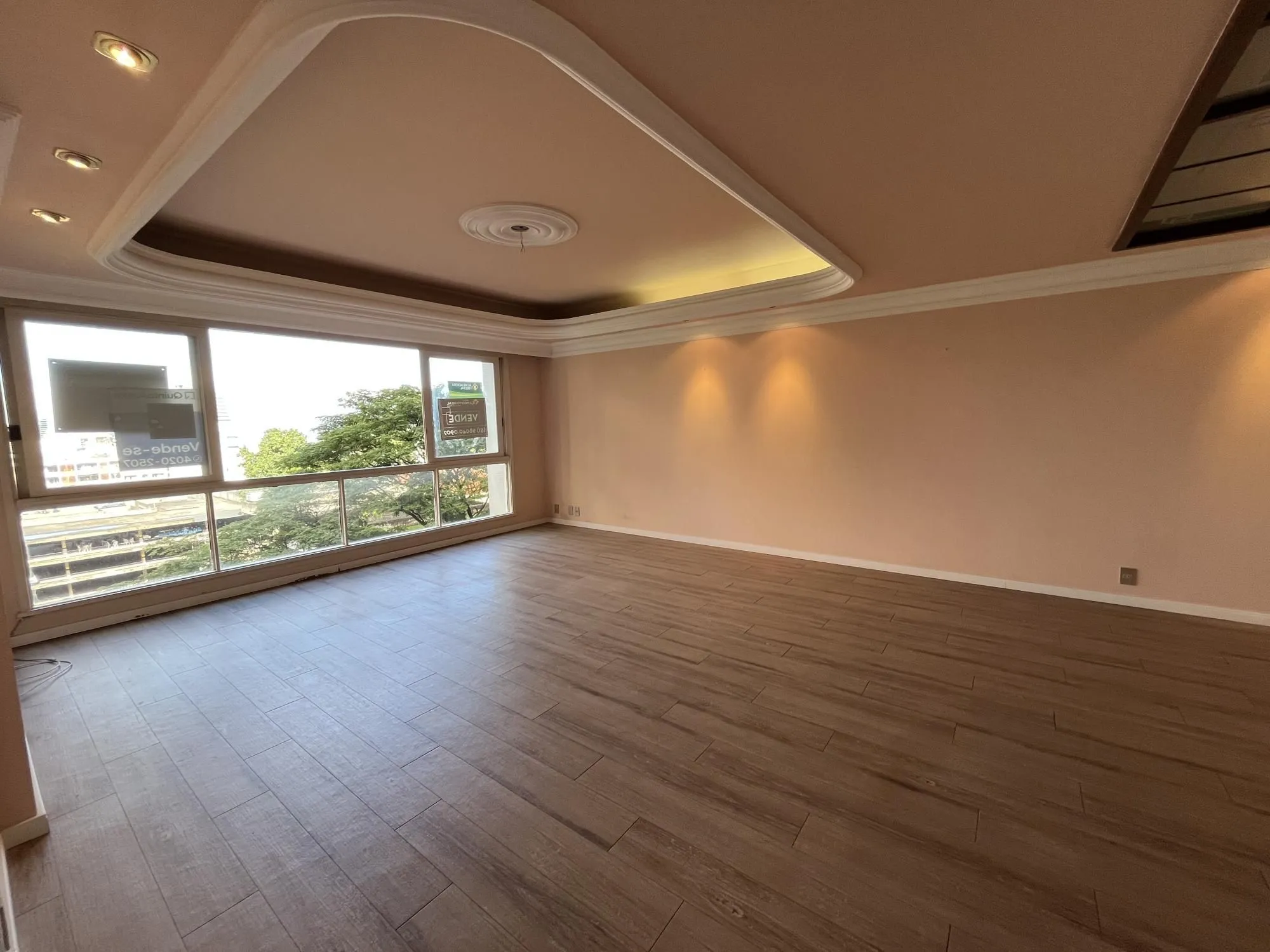 Imagem Apartamento Venda - 190.8m², 3 dormitórios, 1 suíte, 1 vaga - Centro Histórico