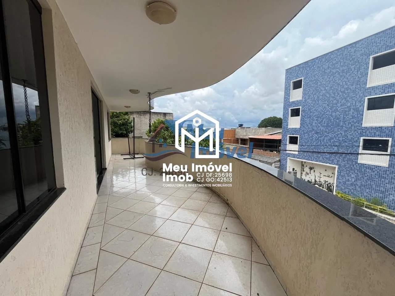 Imagem Casa 4 Quartos 2 Suítes 7 Vagas 380m² Escritura Taguatinga