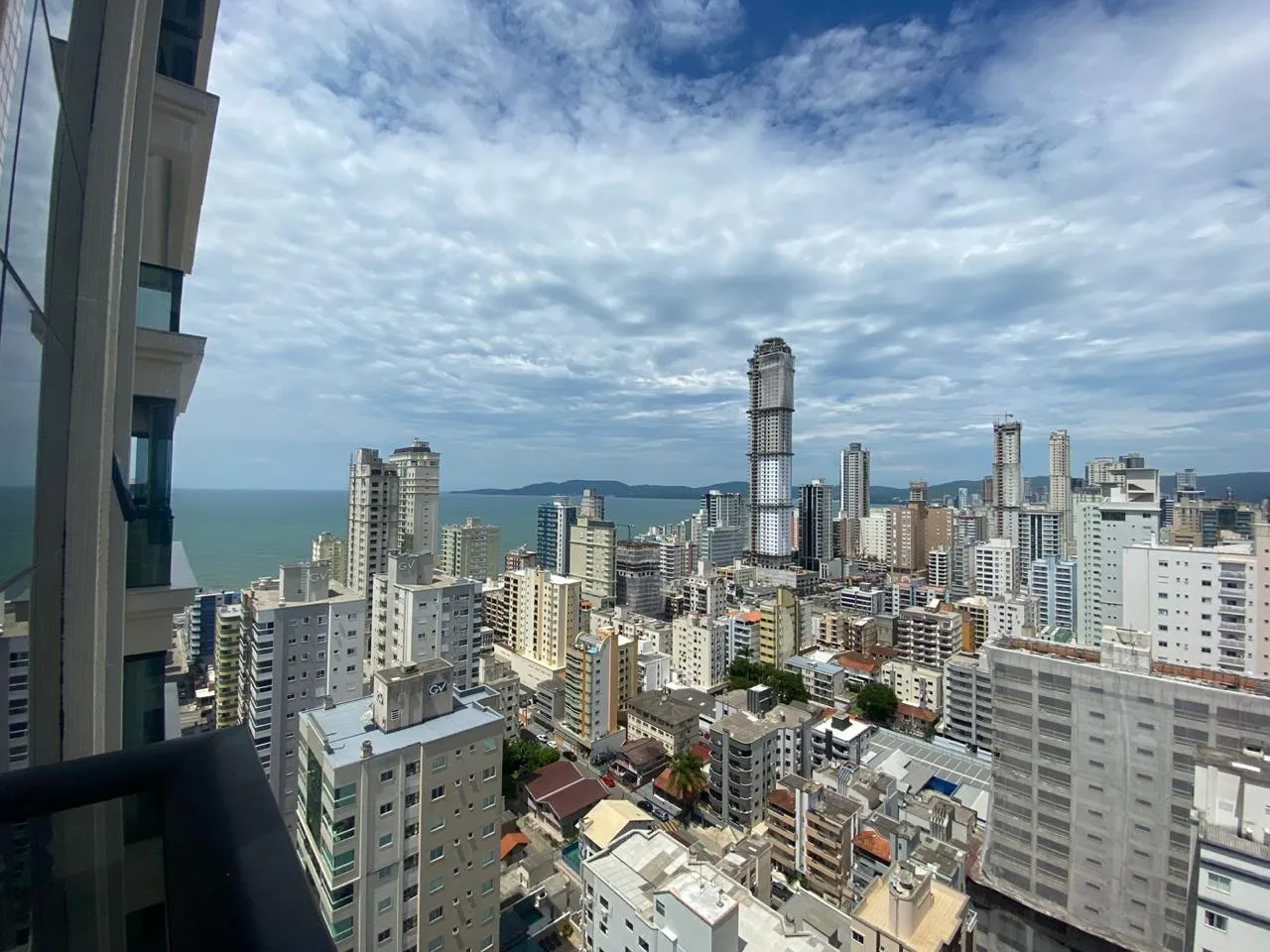 Imagem Apartamento com vista para o mar à venda com 135m2 por R$ 2.550.000,00