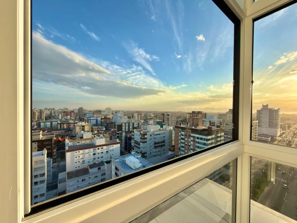 Foto do imóvel: Apartamento 3 Dormitórios - Bairro Centro em Avenida Ruda
