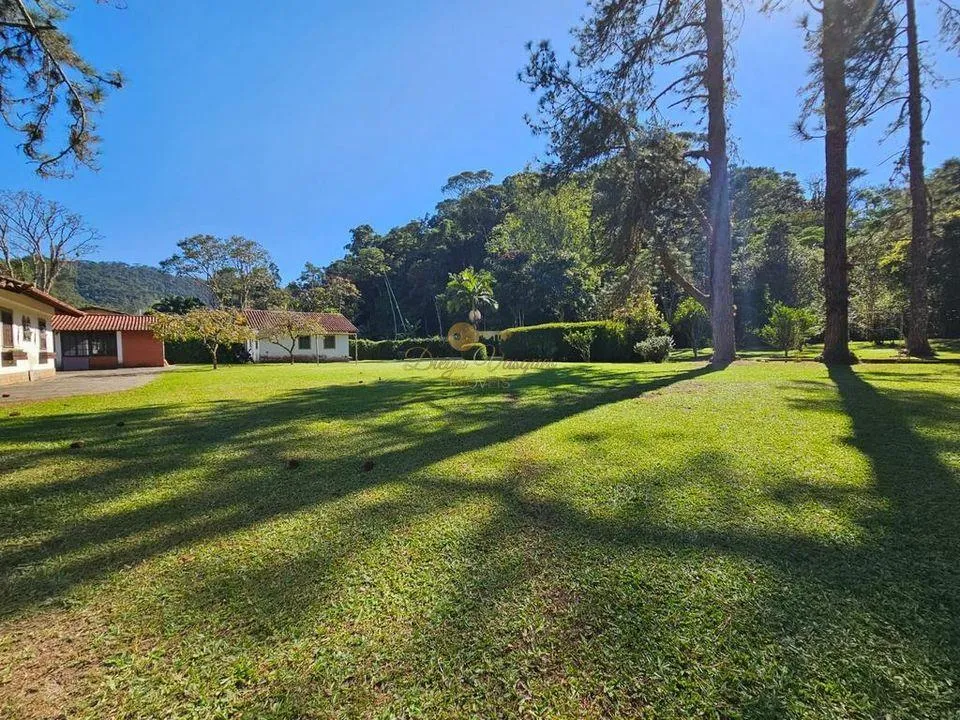 Imagem Casa em Condomínio para Venda em Teresópolis / RJ no bairro Albuquerque