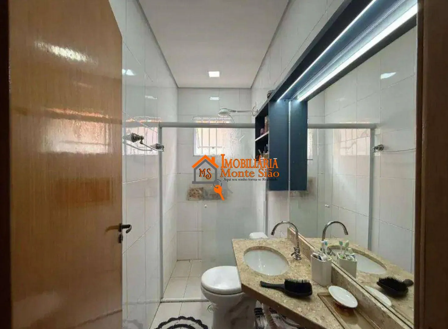Imagem Sobrado com 3 dormitórios à venda, 228 m² por R$ 640.000,00 - Continental II - Guarulhos/SP