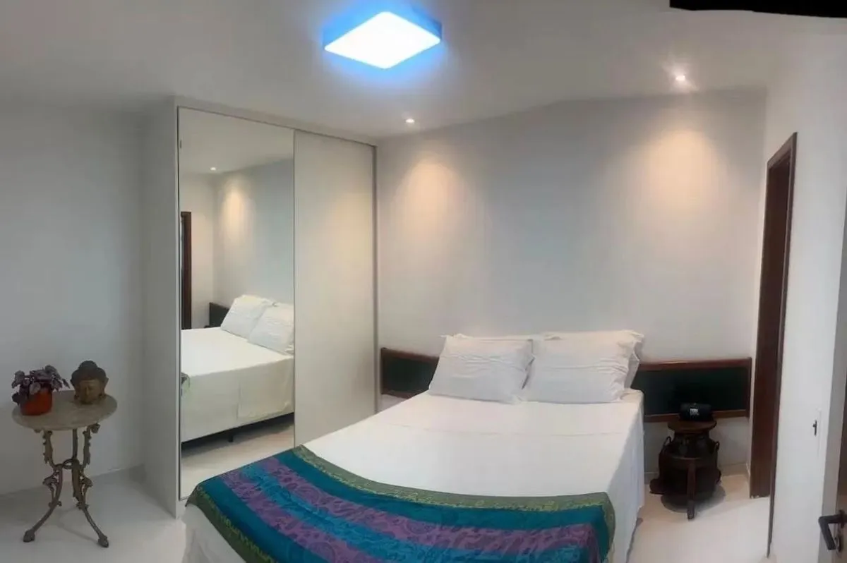 Imagem Apartamento com 2 Quartos e 2 Suítes na Avenida Lúcio Costa, Barra da Tijuca - Ap0857
